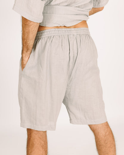 Short gray trousers for men