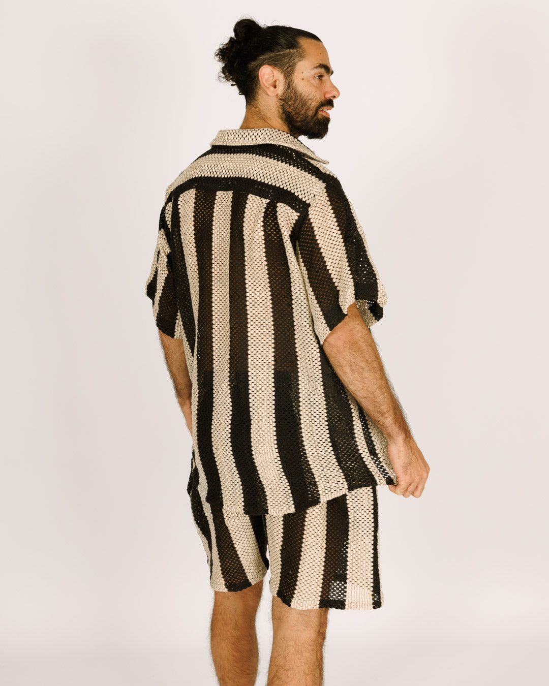 Short button-up shirt for men - mesh stripes