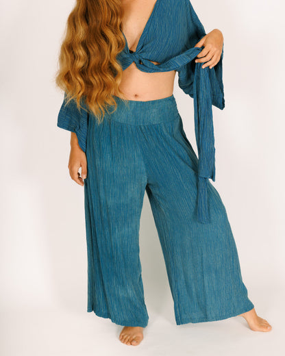 Blue Crinkled Crepe Set