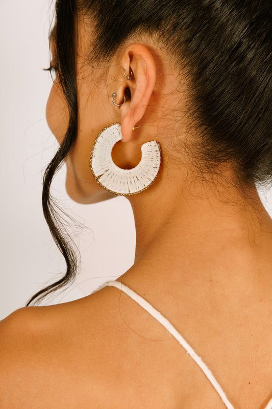 Raffia Earrings - 3/4 White Circle