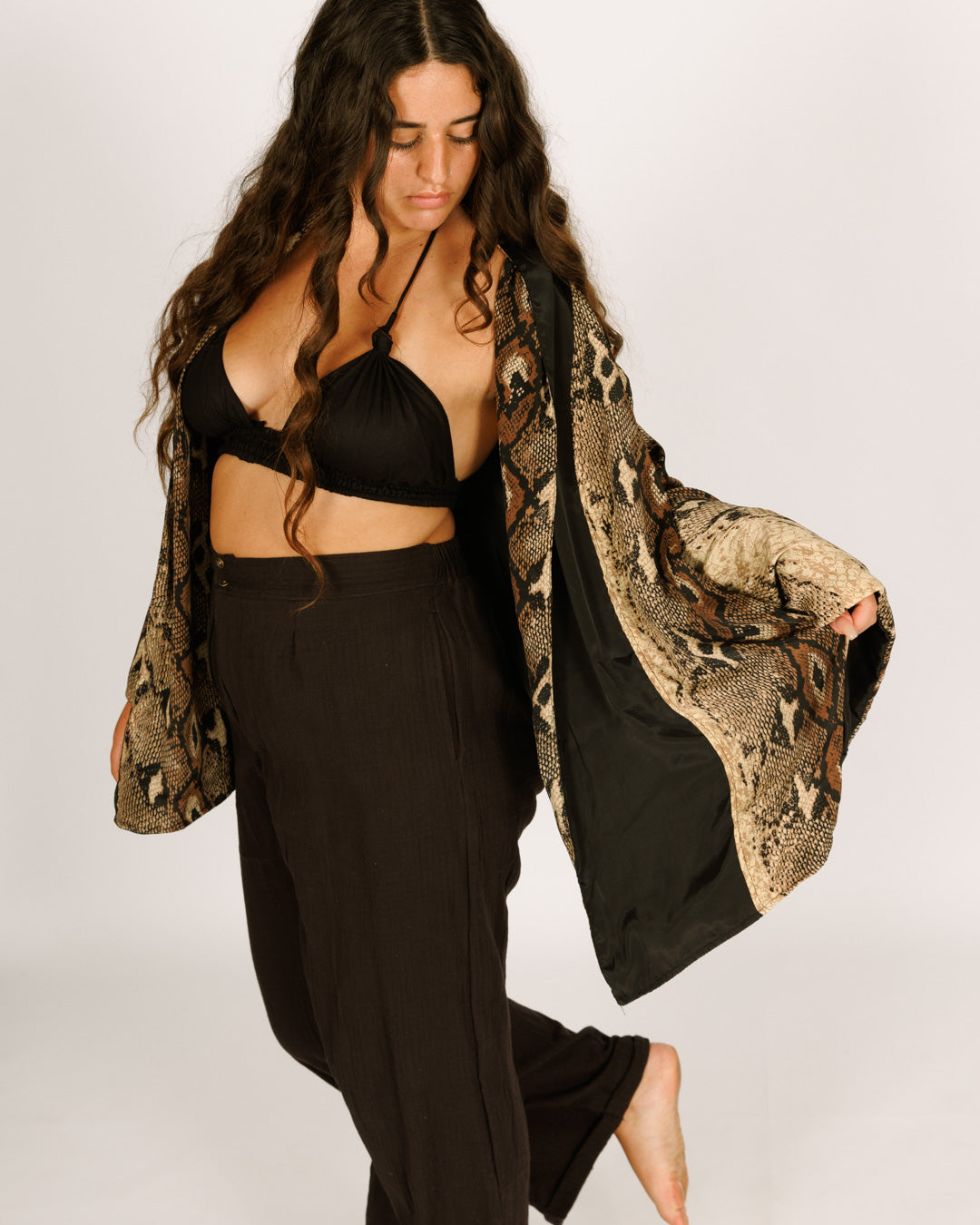 Women Mid-Length Silk Kimono, Long Sleeves, Reversible Snakeskin and Black