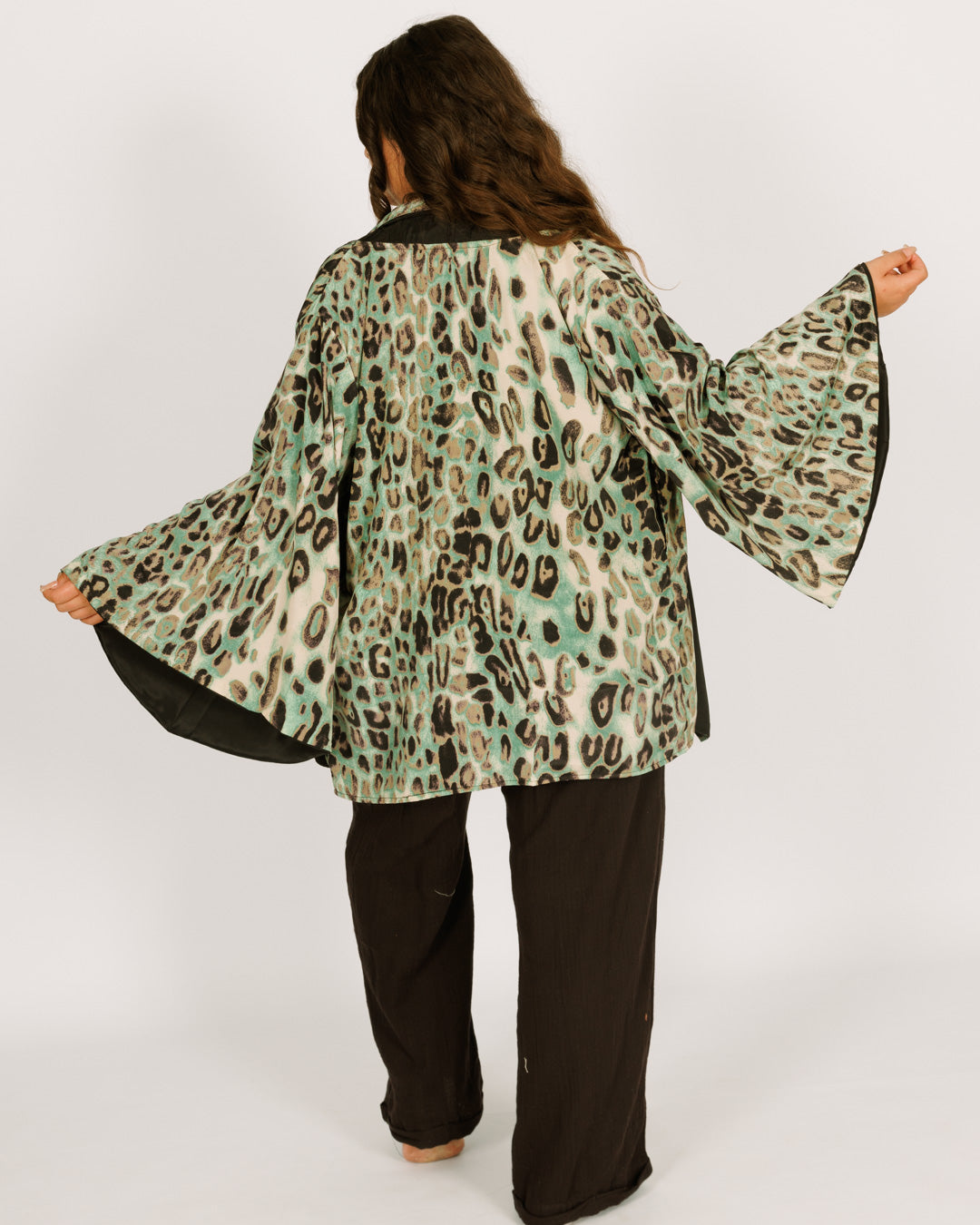 Women Mid-Length Silk Kimono with Long Sleeves, Reversible Blue and Black Leopard Print