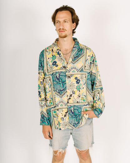 Long button-up viscose shirt for men - geometric pattern in green, blue, and cream